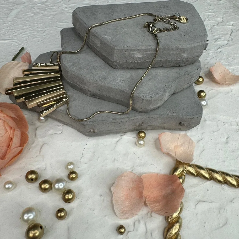 Gold Tone Geometric Bar Statement Necklace‎
